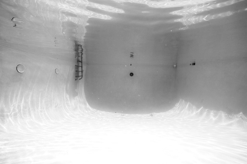 underwater photography Poolscape